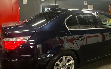 BMW 5 серия, 2009 год, 1 050 000 рублей, 3 фотография