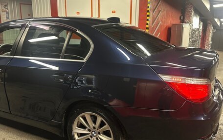 BMW 5 серия, 2009 год, 1 050 000 рублей, 8 фотография