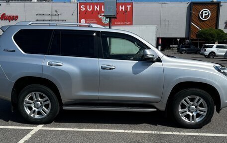 Toyota Land Cruiser Prado 150 рестайлинг 2, 2011 год, 3 250 000 рублей, 4 фотография