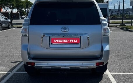 Toyota Land Cruiser Prado 150 рестайлинг 2, 2011 год, 3 250 000 рублей, 6 фотография
