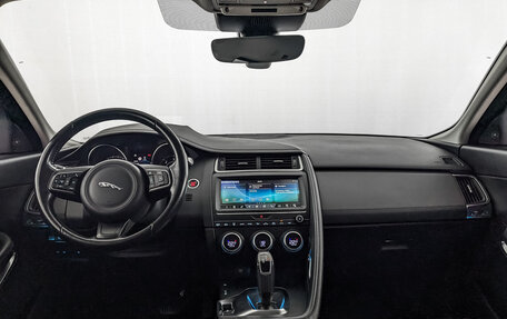Jaguar E-Pace, 2018 год, 2 150 000 рублей, 13 фотография