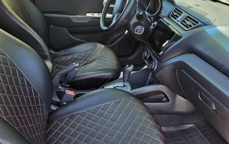 KIA Rio III рестайлинг, 2011 год, 920 000 рублей, 10 фотография