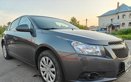 Chevrolet Cruze II, 2011 год, 799 000 рублей, 2 фотография