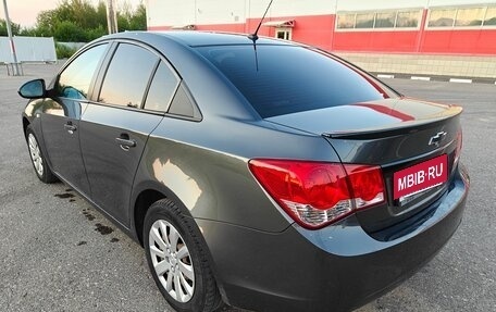 Chevrolet Cruze II, 2011 год, 799 000 рублей, 3 фотография