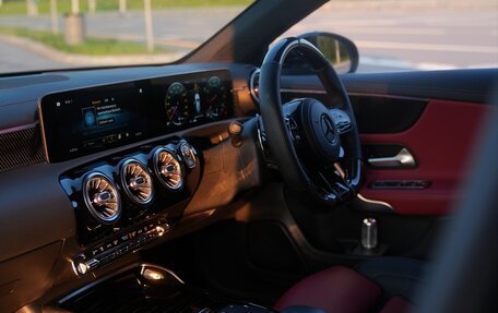 Mercedes-Benz A-Класс AMG, 2019 год, 3 500 000 рублей, 6 фотография