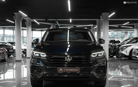 Volkswagen Touareg III, 2018 год, 5 000 000 рублей, 3 фотография