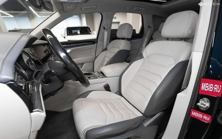 Volkswagen Touareg III, 2018 год, 5 000 000 рублей, 9 фотография