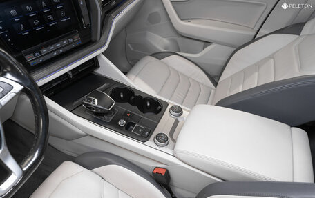 Volkswagen Touareg III, 2018 год, 5 000 000 рублей, 17 фотография