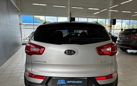 KIA Sportage III, 2010 год, 900 000 рублей, 6 фотография