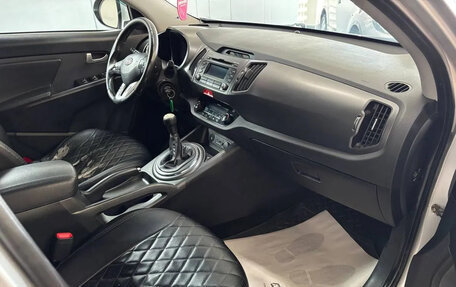 KIA Sportage III, 2010 год, 900 000 рублей, 14 фотография