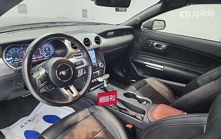 Ford Mustang VI рестайлинг, 2022 год, 2 559 000 рублей, 5 фотография