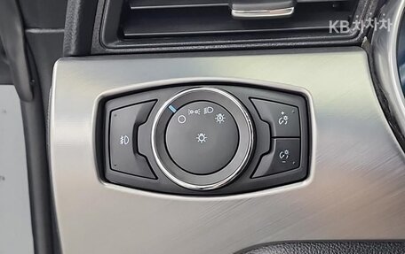 Ford Mustang VI рестайлинг, 2022 год, 2 559 000 рублей, 13 фотография