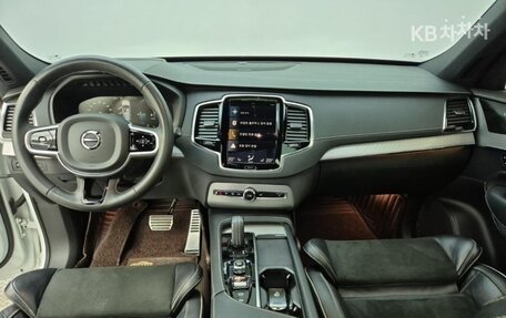 Volvo XC90 II рестайлинг, 2020 год, 4 250 000 рублей, 7 фотография