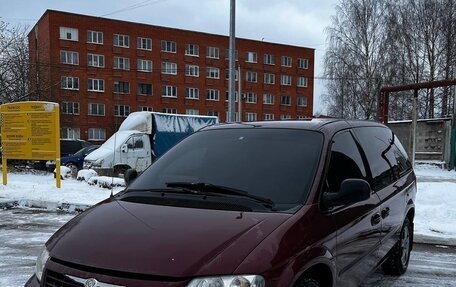 Chrysler Voyager IV, 2003 год, 405 000 рублей, 3 фотография