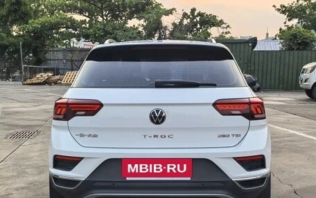 Volkswagen T-Roc I, 2021 год, 1 210 213 рублей, 6 фотография