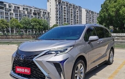 Toyota Sienna, 2021 год, 3 700 000 рублей, 1 фотография