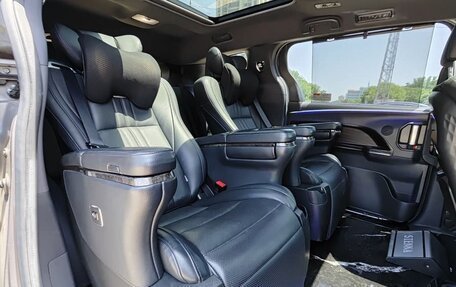 Toyota Sienna, 2021 год, 3 700 000 рублей, 11 фотография