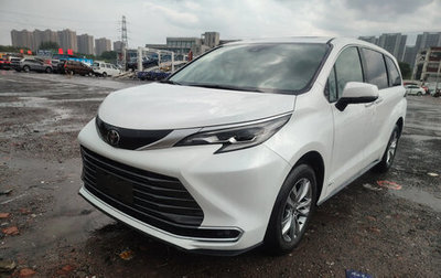 Toyota Sienna, 2025 год, 5 685 000 рублей, 1 фотография