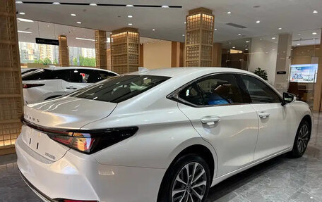 Lexus ES VII, 2025 год, 4 244 027 рублей, 8 фотография