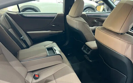 Lexus ES VII, 2025 год, 4 244 027 рублей, 17 фотография