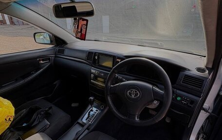 Toyota Corolla, 2004 год, 650 000 рублей, 5 фотография