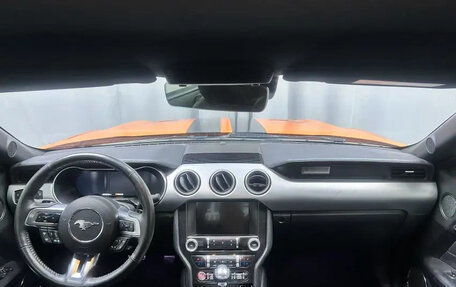 Ford Mustang VI рестайлинг, 2022 год, 3 586 000 рублей, 4 фотография