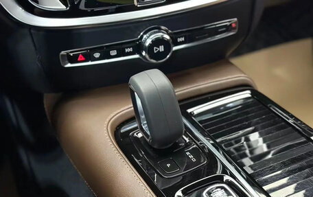Volvo S60 III, 2022 год, 2 931 000 рублей, 5 фотография