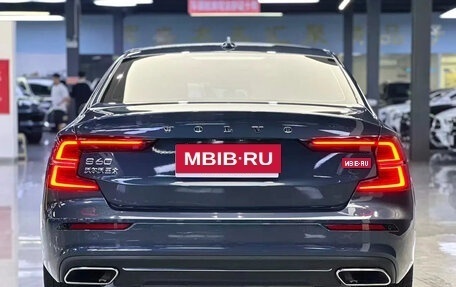 Volvo S60 III, 2022 год, 2 931 000 рублей, 2 фотография