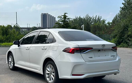 Toyota Corolla, 2021 год, 1 405 000 рублей, 4 фотография