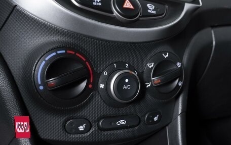 Hyundai Solaris II рестайлинг, 2015 год, 1 159 000 рублей, 19 фотография