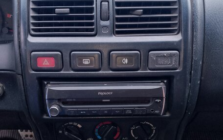 Nissan Almera, 1996 год, 200 000 рублей, 4 фотография