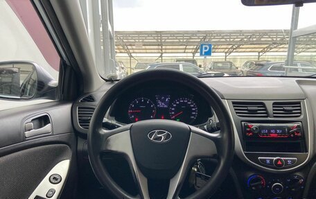 Hyundai Solaris II рестайлинг, 2011 год, 620 000 рублей, 10 фотография