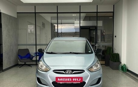 Hyundai Solaris II рестайлинг, 2011 год, 620 000 рублей, 4 фотография