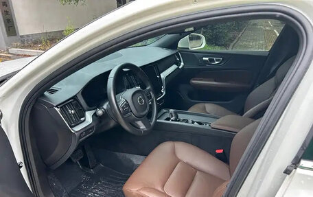 Volvo S60 III, 2022 год, 3 120 690 рублей, 8 фотография