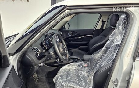 MINI Clubman, 2023 год, 3 050 000 рублей, 7 фотография