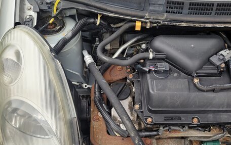 Nissan Micra III, 2004 год, 480 000 рублей, 32 фотография