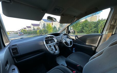 Toyota Ractis I, 2009 год, 550 000 рублей, 11 фотография