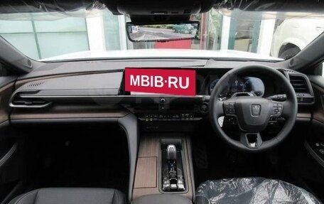 Toyota Crown, 2025 год, 4 520 000 рублей, 8 фотография