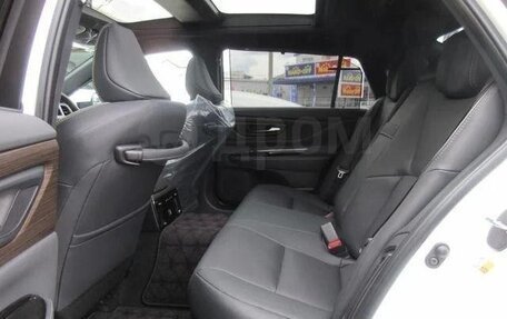 Toyota Crown, 2025 год, 4 520 000 рублей, 30 фотография