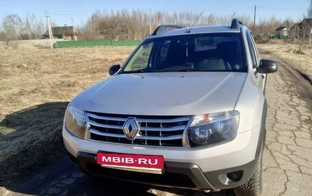 Renault Duster I рестайлинг, 2012 год, 955 000 рублей, 2 фотография