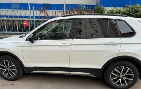 Volkswagen Tiguan II, 2020 год, 2 300 000 рублей, 9 фотография