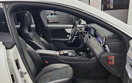 Mercedes-Benz CLA, 2022 год, 3 300 000 рублей, 9 фотография