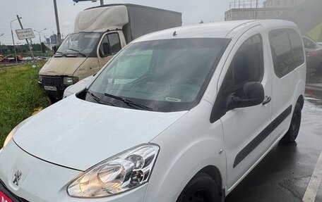 Peugeot Partner II рестайлинг 2, 2013 год, 630 000 рублей, 2 фотография