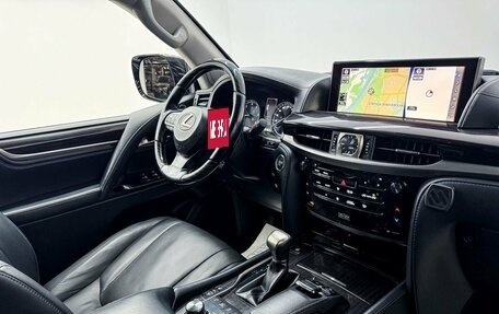 Lexus LX III, 2017 год, 5 800 000 рублей, 9 фотография