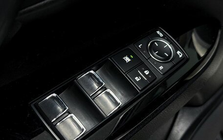 Lexus LX III, 2017 год, 5 800 000 рублей, 19 фотография