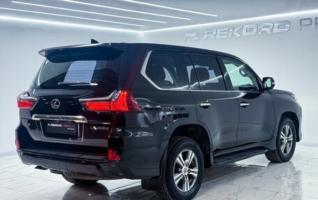 Lexus LX III, 2017 год, 5 800 000 рублей, 29 фотография