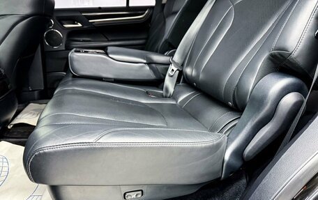 Lexus LX III, 2017 год, 5 800 000 рублей, 23 фотография