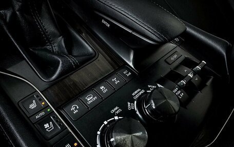 Lexus LX III, 2017 год, 5 800 000 рублей, 18 фотография