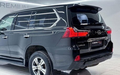 Lexus LX III, 2017 год, 5 800 000 рублей, 32 фотография
