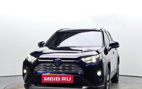 Toyota RAV4, 2022 год, 3 650 000 рублей, 3 фотография